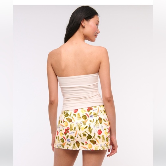 The A&F Scarlett Mid Rise Linen-Blend Mini Skot - Picture 5 of 8